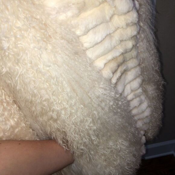 Unique Gorgeous Cream Mongolian Tibetan‎ Lamb Coat - Picture 4 of 8